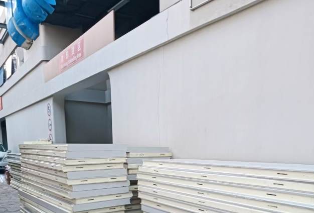 冷庫保溫板鐵皮該多厚？厚度選擇與節(jié)能效果全解析