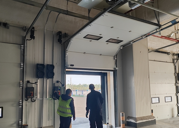 冷庫門控制器不靈怎么辦？故障排查與實用解決方案全解析