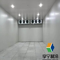 掛鉤式冷庫(kù)板怎么生產(chǎn)出來的？從原料到成品的工業(yè)級(jí)揭秘